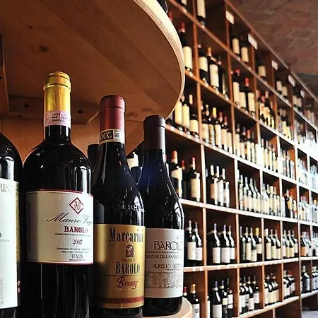 Confortevole In Centro A Apartman La Morra