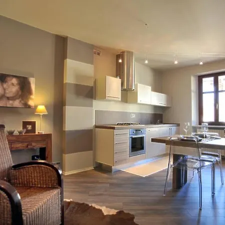 Confortevole In Centro A Apartman *