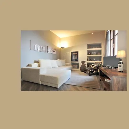 Confortevole In Centro A * La Morra