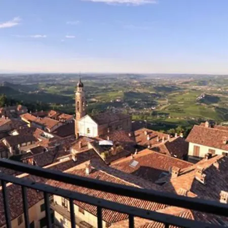 Confortevole In Centro A * La Morra