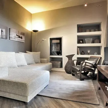 Confortevole In Centro A *